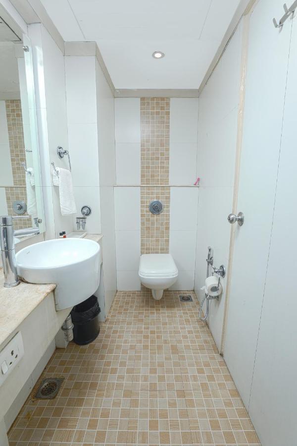 Hotel Le Castle Rudrapur Екстериор снимка