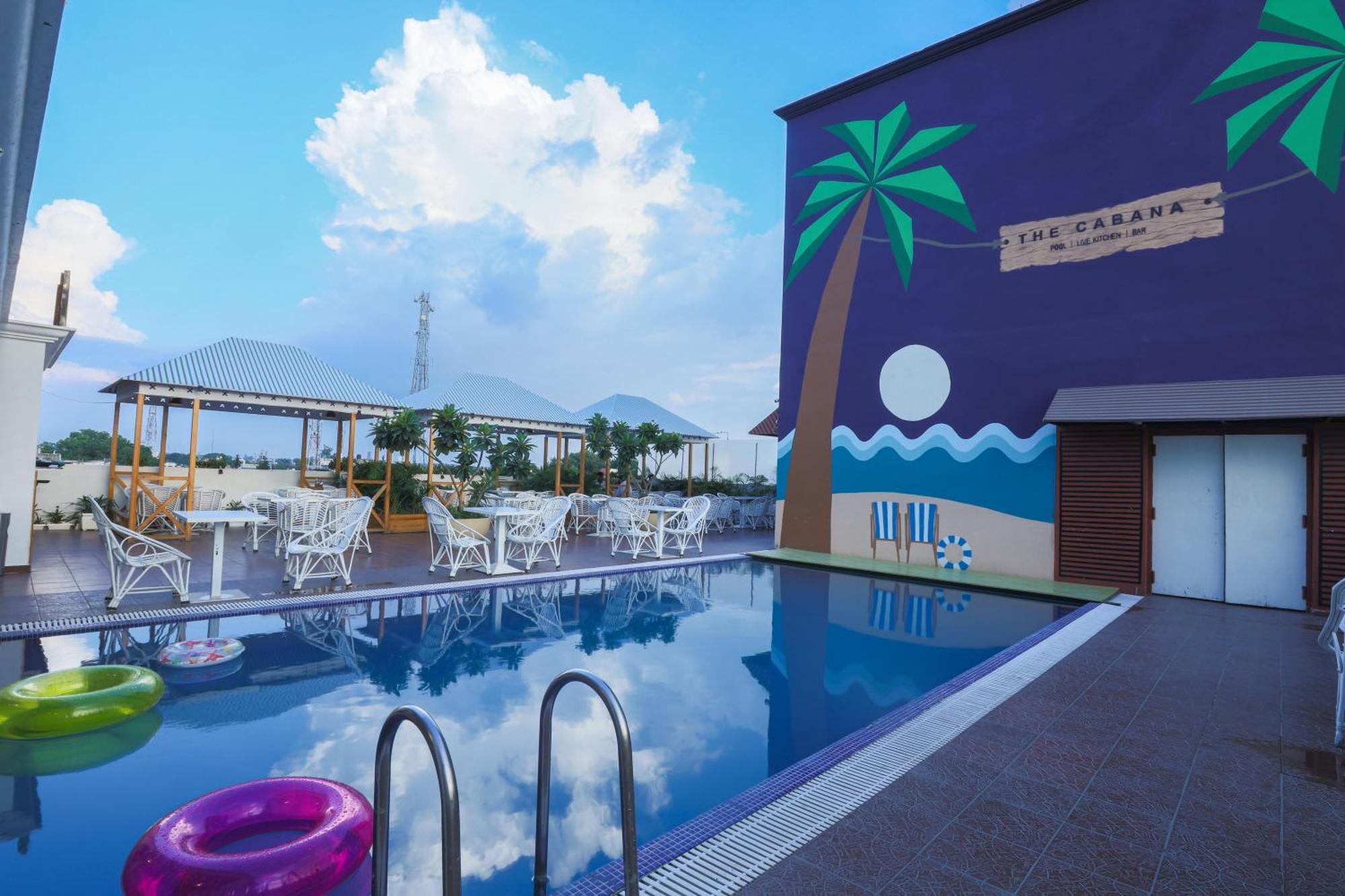 Hotel Le Castle Rudrapur Екстериор снимка